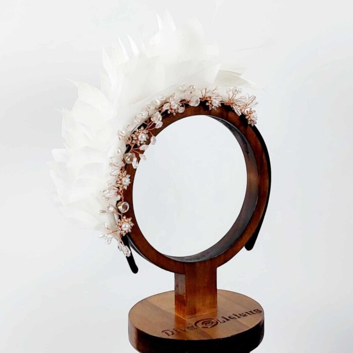 feather-fascinator-divalicious-anita-bijoux-ivory-rose-gold