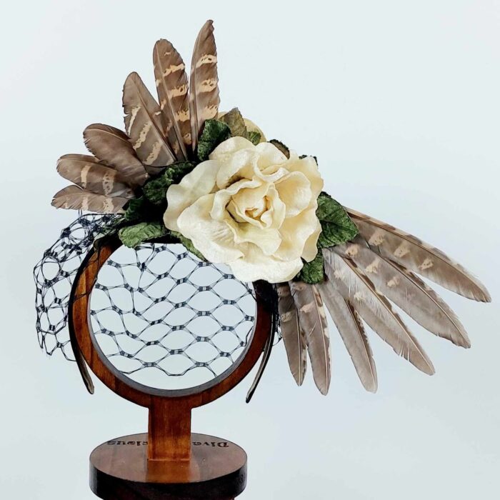 fascinator-divalicious-arabella-angel-black-cream-gold