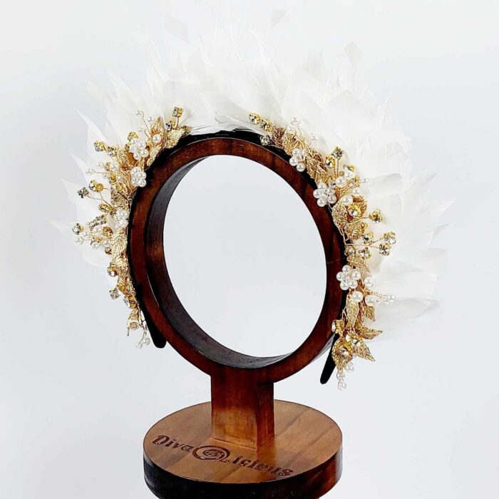 feather-crown-divalicious-nevaeh-ivory