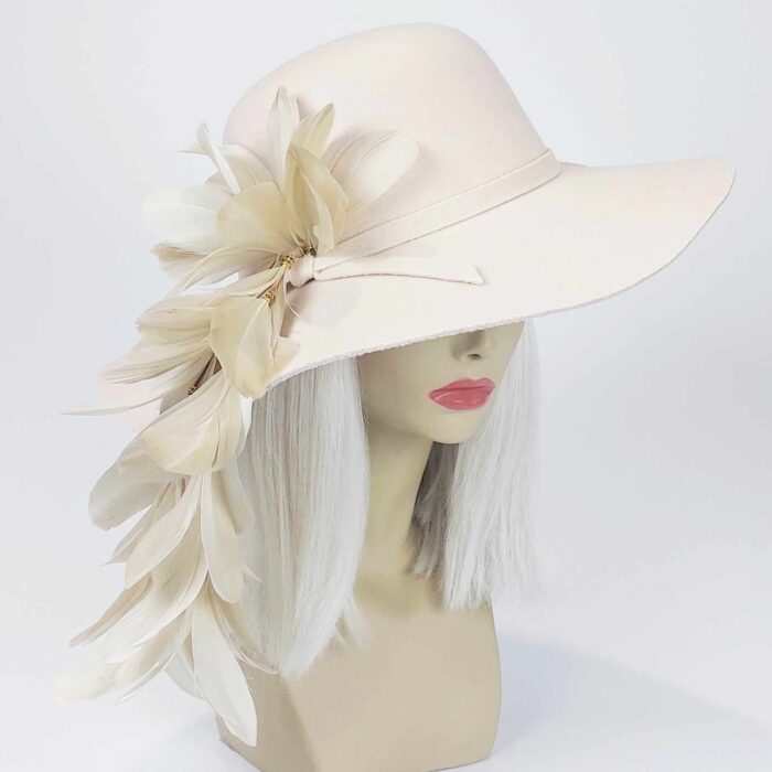 hat-feather-felt-divalicious-vixen-and-fox-beige