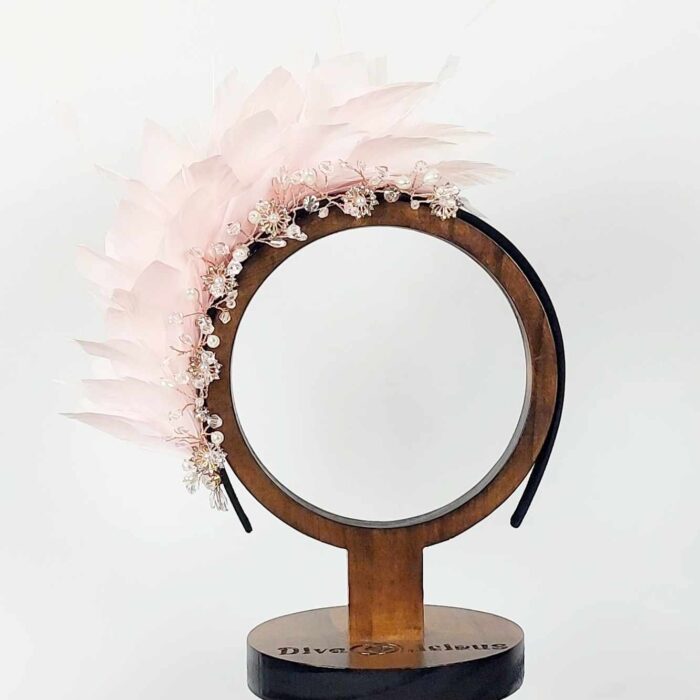 feather-fascinator-divalicious-anita-bijoux-blush-pink