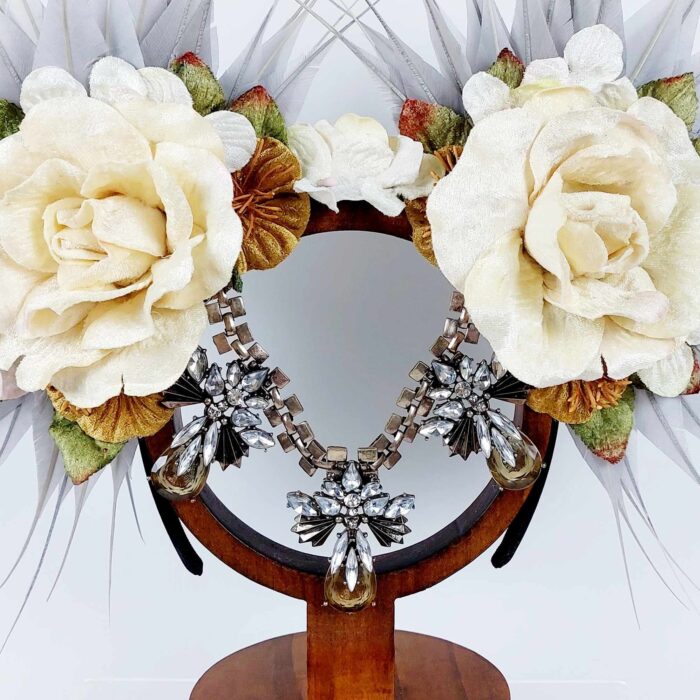 headpiece-divalicious-reine-zaya-cream-grey-gold